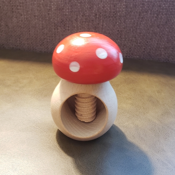 x2 NWT Handmade Wooden Mushroom Nutcrackers Made in EuropeRed Polka Brown Tan - Picture 2 of 16